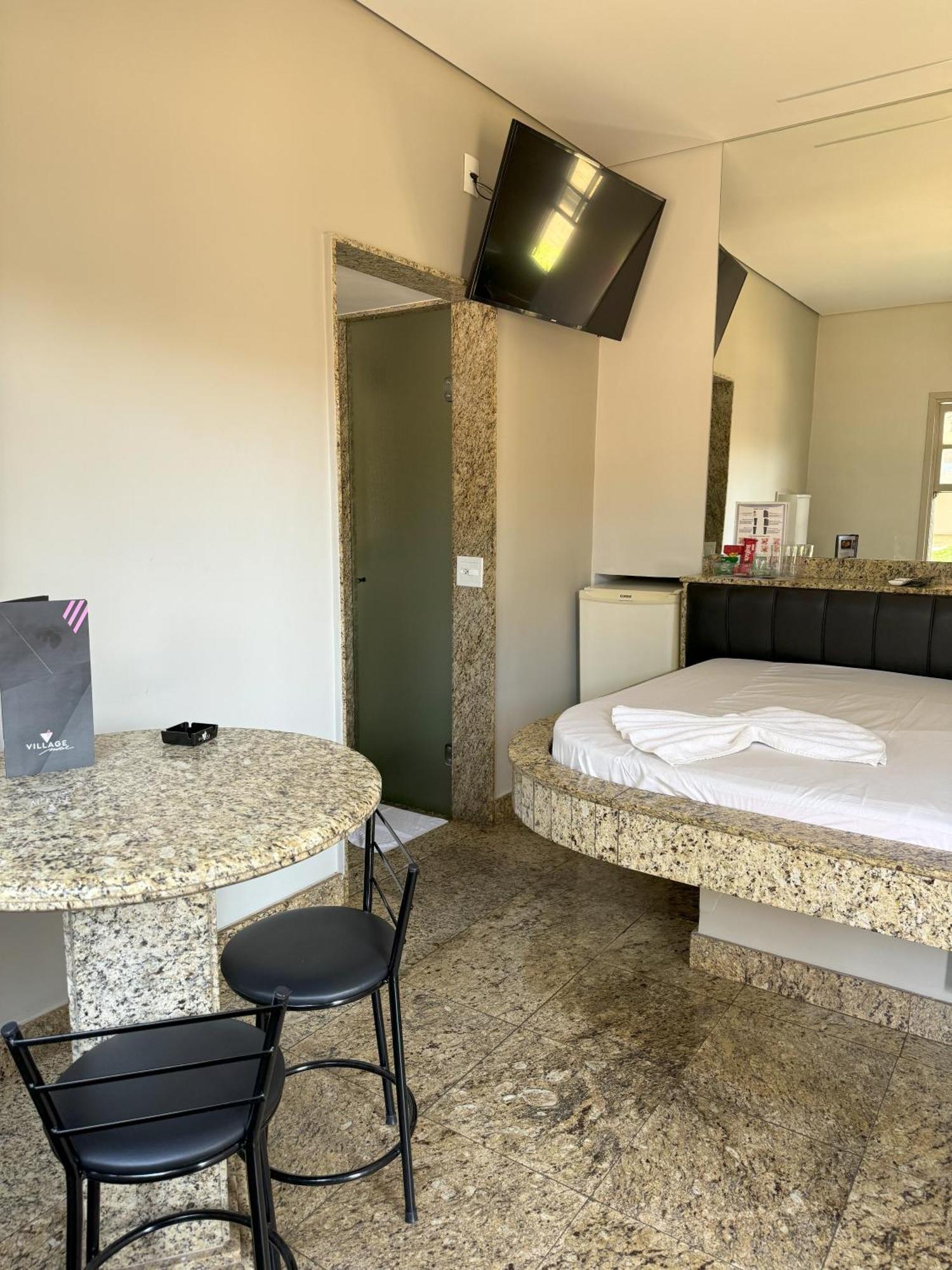 Village Motel Ribeirão Preto Extérieur photo